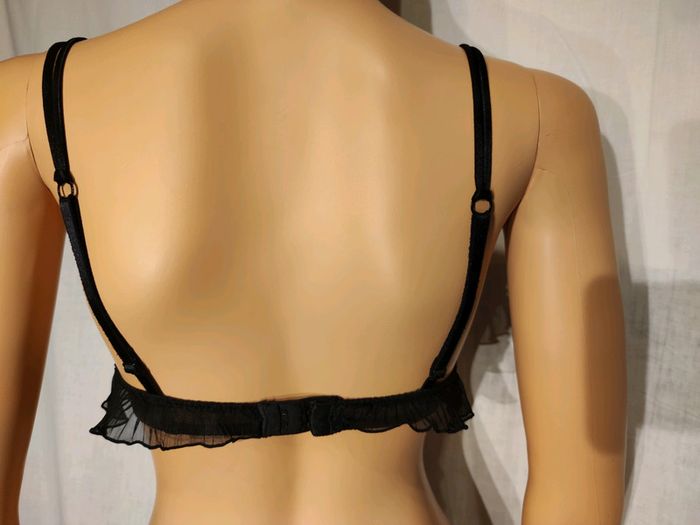 Soutien gorge à Coques Noir à froufrou _ T. 85B Eu / 70B Fr _ Darjeeling - photo numéro 13