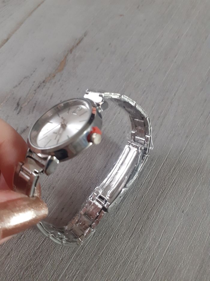 Montre femme - photo numéro 2