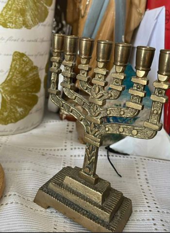 Petit Menorah vintage en laiton Hen-Holon Israël Jérusalem 7 bras