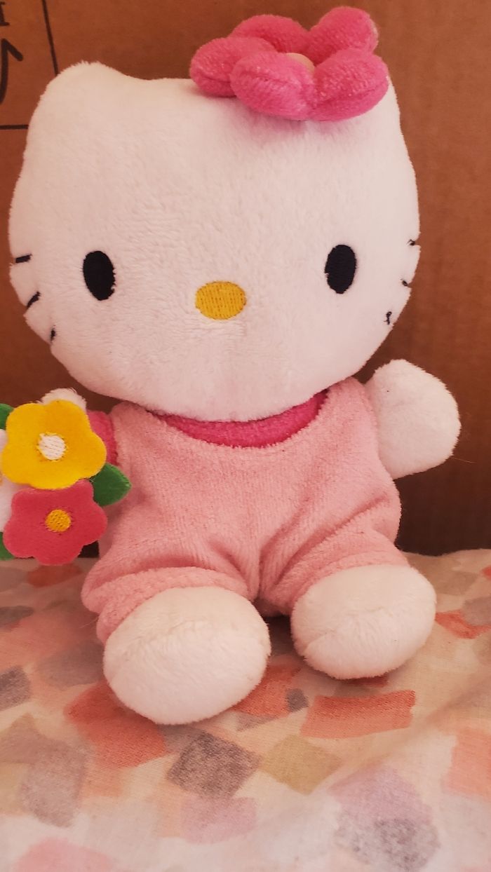 Peluche Doudou Hello Kitty Rose Bouquet De Fleurs - photo numéro 6