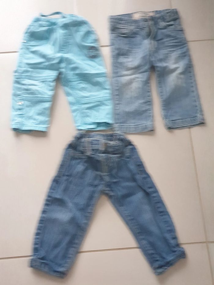 3 pantalons 12 mois - photo numéro 2