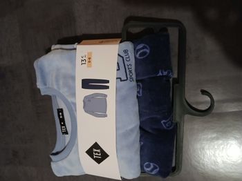 ensemble pyjamas en velours garcon 5/6 ans