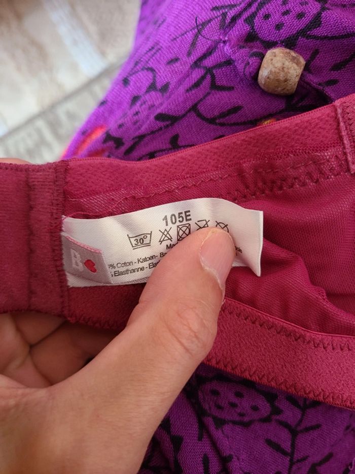 Soutien-gorges rose 105 E - photo numéro 6