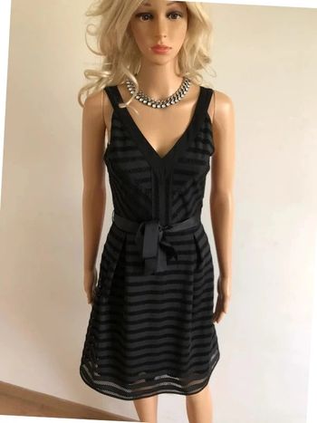 Robe noire neuve sans manches Morgan taille 36 (valeur 65€)