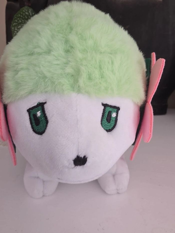 🌸 Peluche Pokémon officielle – Shaymin Forme Terrestre – NEUVE 🌿 - photo numéro 5