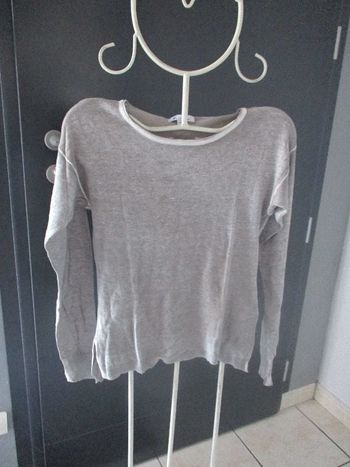 pull gris