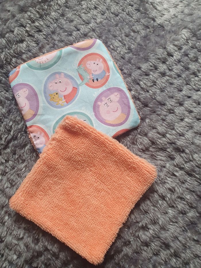 Lot de 10 lingettes motif Peppa Pig