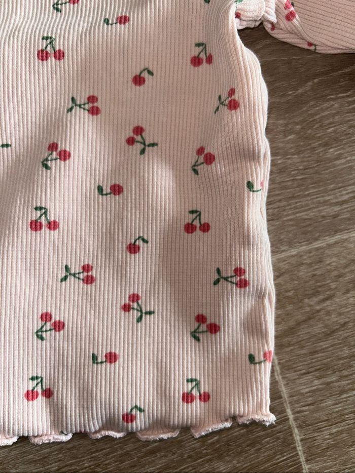 T-shirt à manches longues rose et cerises - photo numéro 3