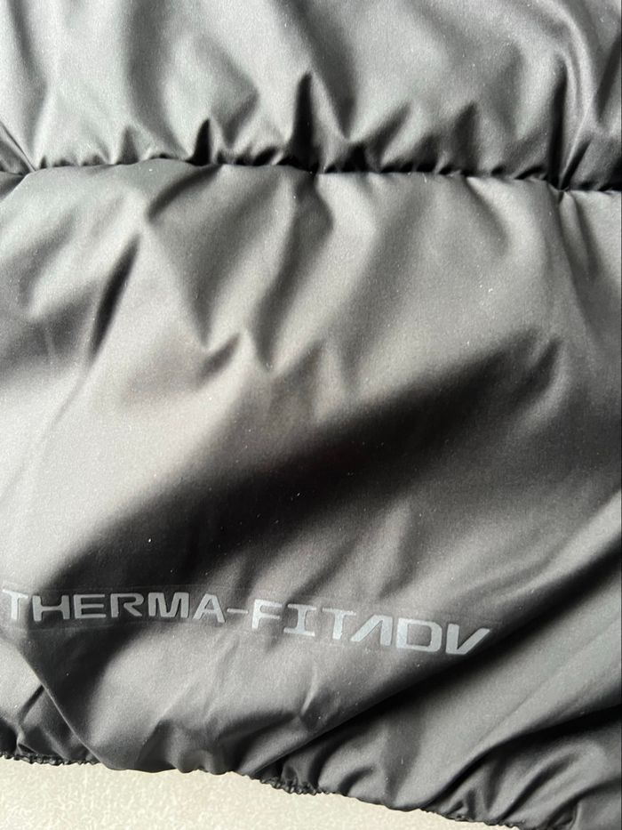 Nike performance aeroloft veste sans manche noir L - photo numéro 10