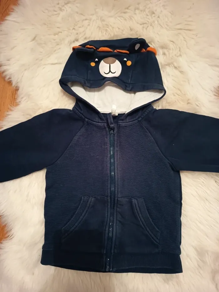 Veste a capuche 18 mois