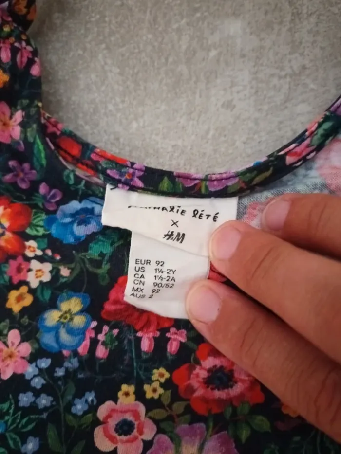 Robe sans manches fleurie H&M 18 mois 92 cm - photo numéro 2