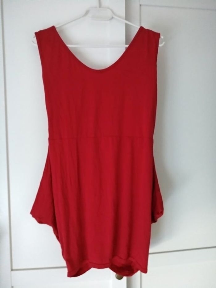 Haut rouge asymétrique - photo numéro 3