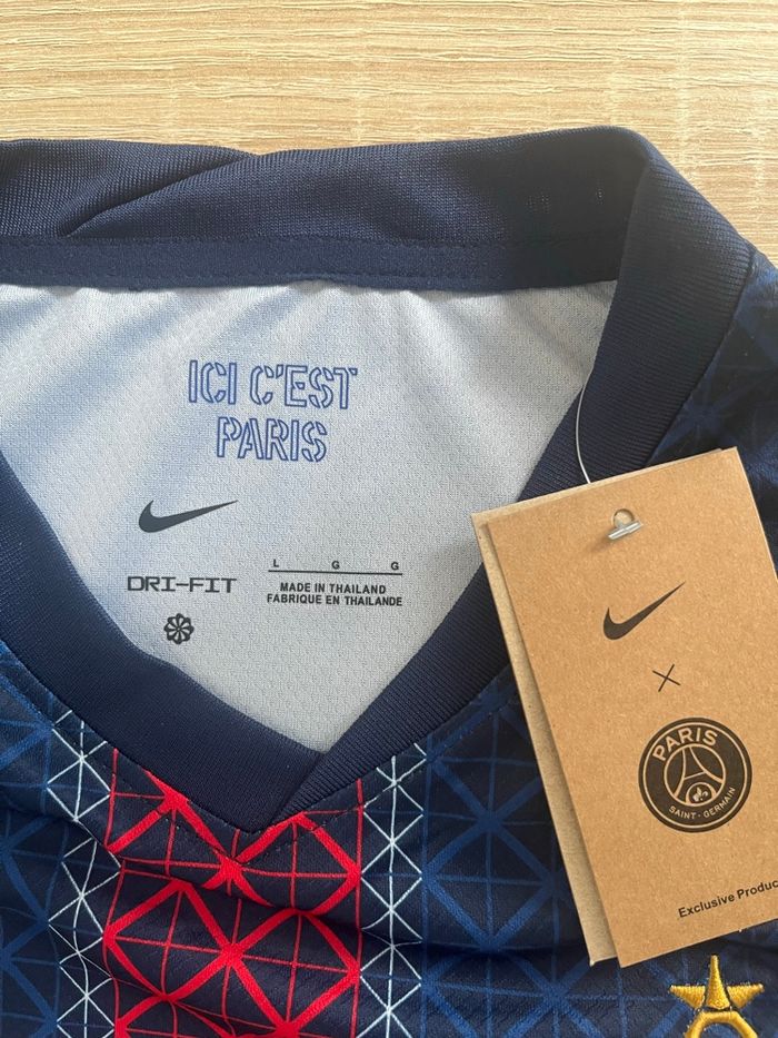 Maillot du psg edition limité avec l’étoile - photo numéro 6