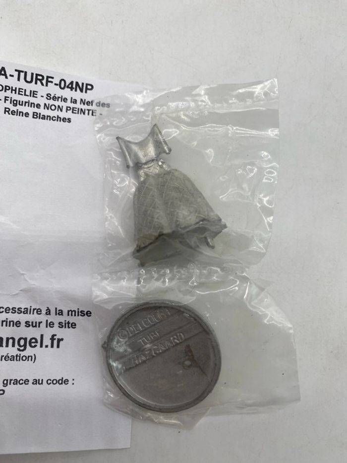 Figurine Reine Ophelie la Nef des fous - photo numéro 3