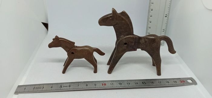 Cheval marron vintage avec poulain playmobil - photo numéro 3