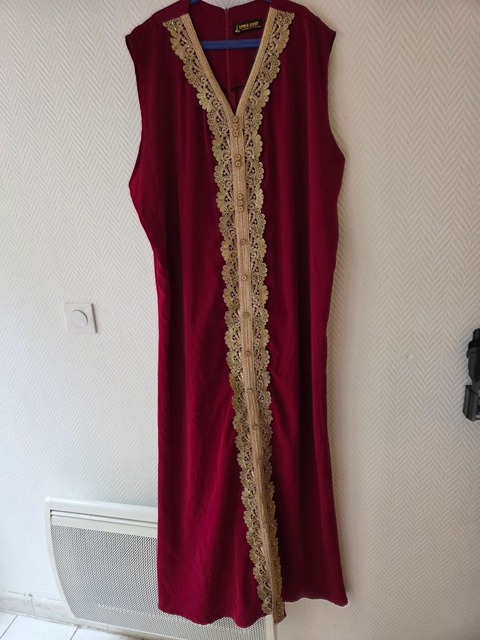 Ensemble caftan robe et kimono bordeau et doree - photo numéro 2