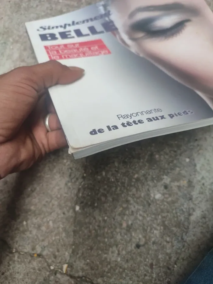 Livre simplement belle - photo numéro 2