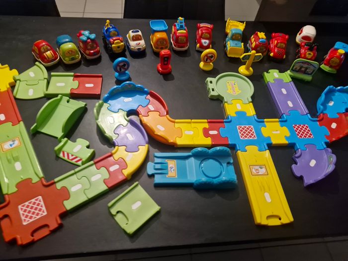 Lot tut tut bolides vtech avec circuit 9 - photo numéro 3
