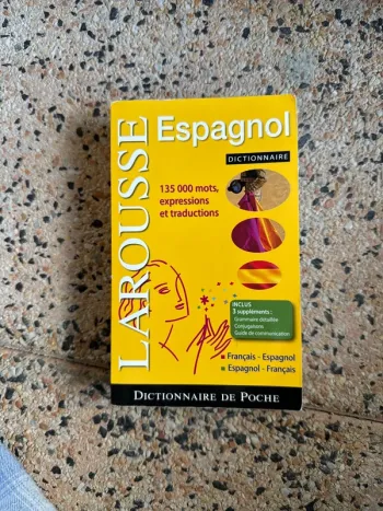 Livre, Larousse, espagnol, dictionnaire