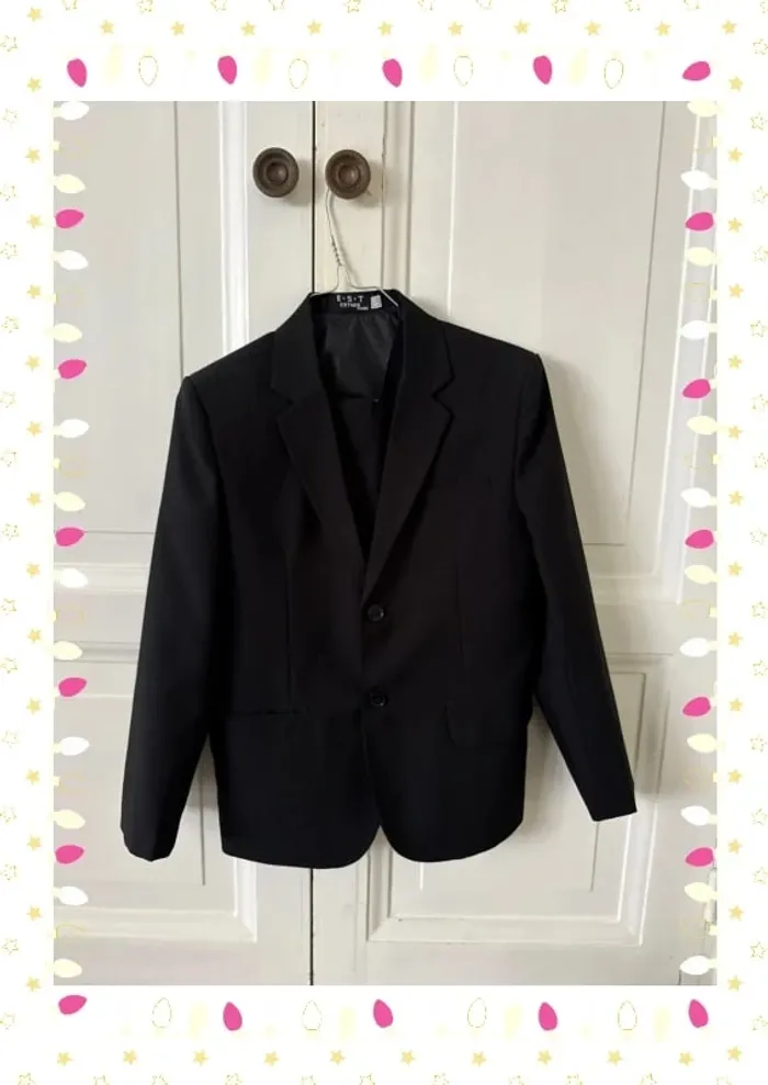 Costume 3 pièce noir comme neuf mis une fois garçon 12 ans enfant - photo numéro 2