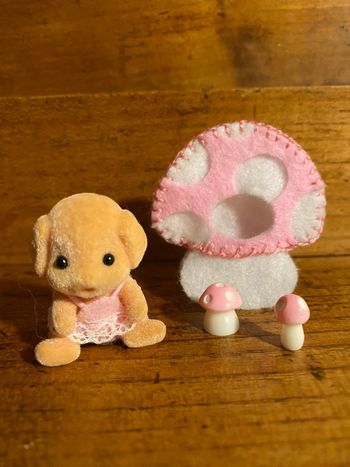 Bébé chien, caniche Sylvanian, déguisement, champignons, vêtements