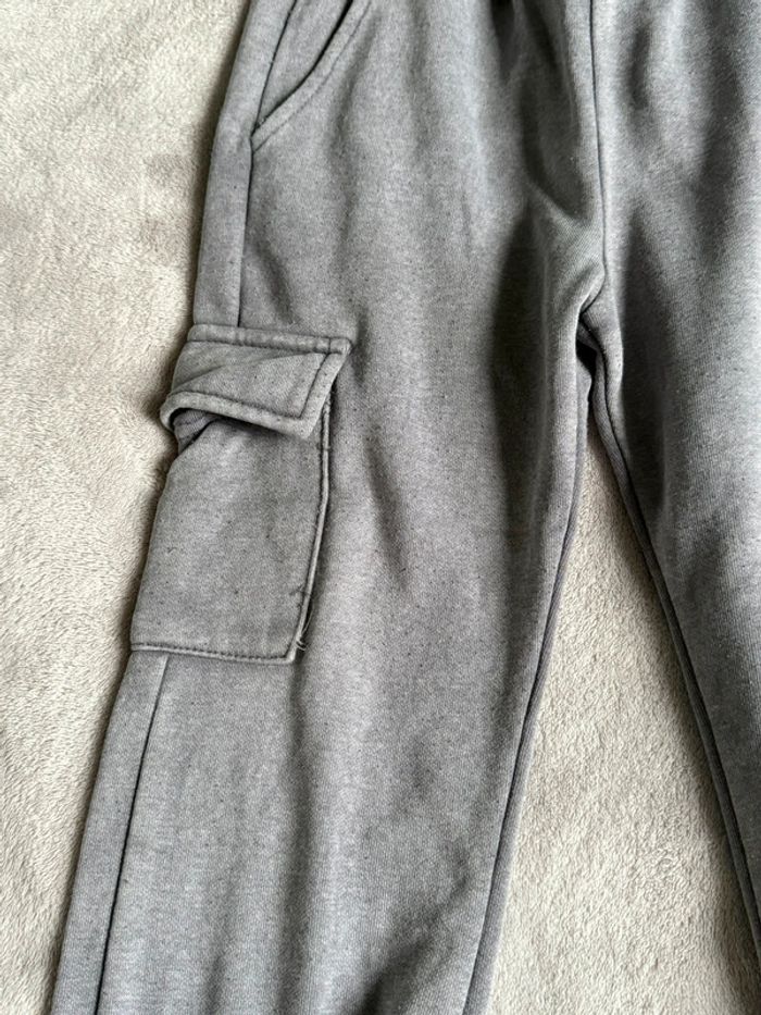 Jogging taille 5 ans - photo numéro 2