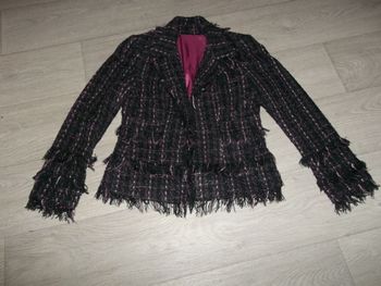 Veste SERENA KAY tweed noir et rose frangée taille 38 TBE