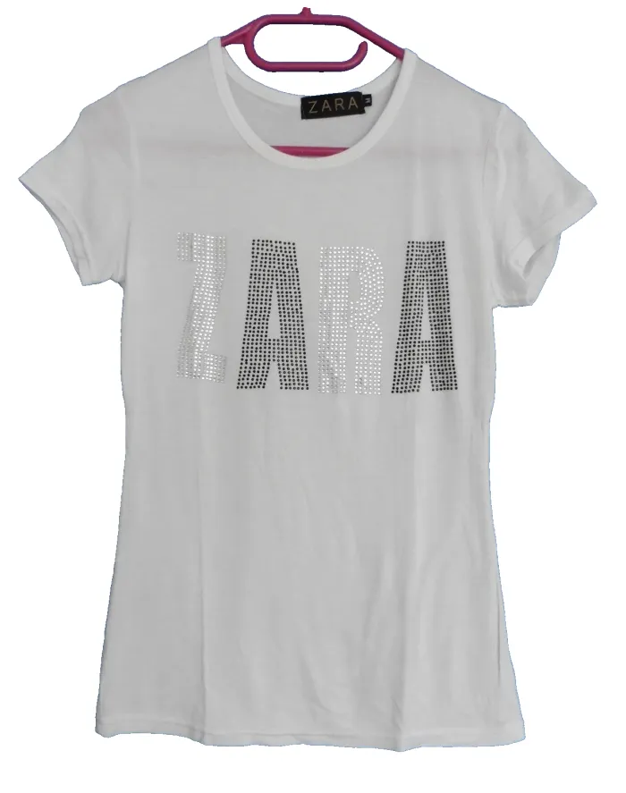 T-shirt blanc a strass. Zara. Taille 38