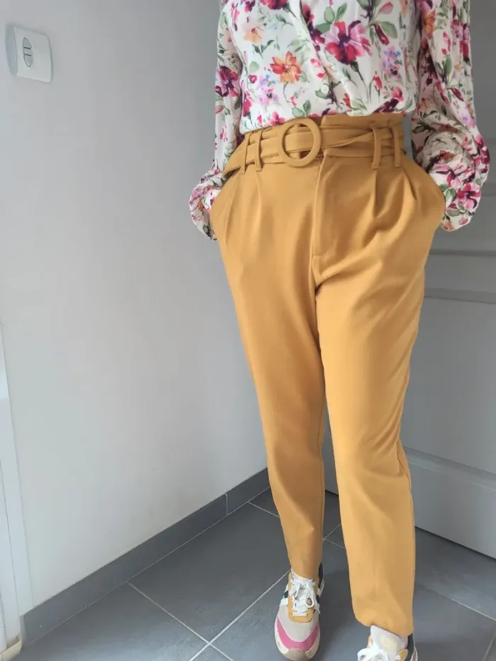Pantalon zara chino taille s - photo numéro 2