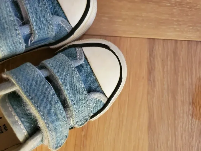Baskets a scratch primark Taille 22 - photo numéro 6