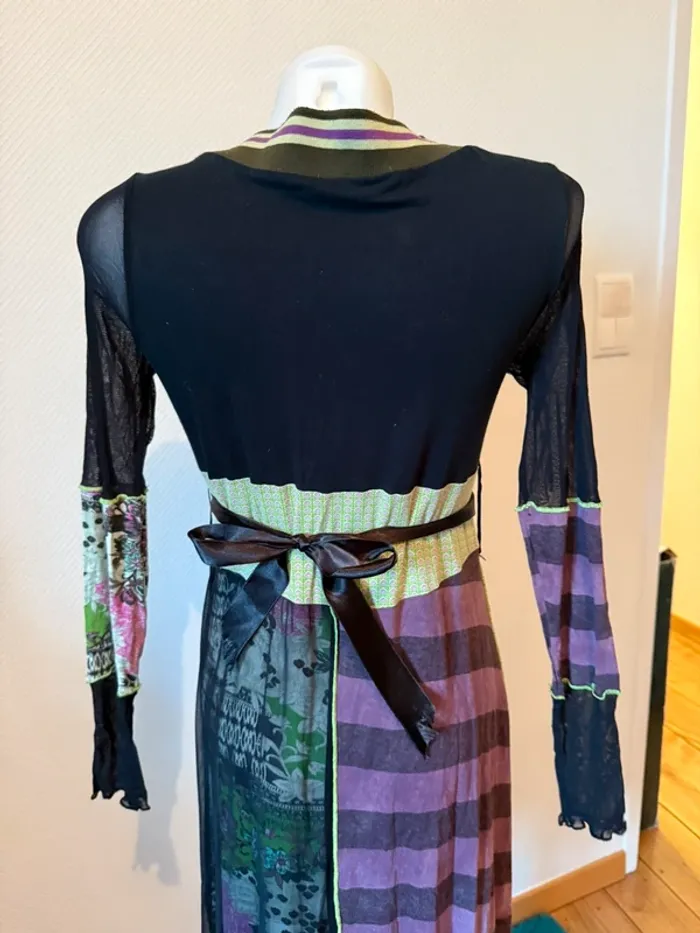 Robe en très bon état taille 38 noir et violet le monde est à vous - photo numéro 10