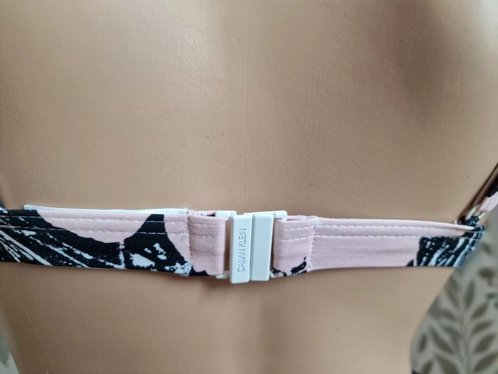 Haut de maillot de bain Calvin Klein xs - photo numéro 9