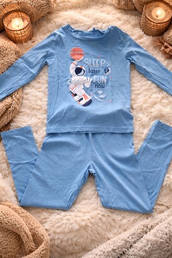 Pyjama 2 pièces neuf