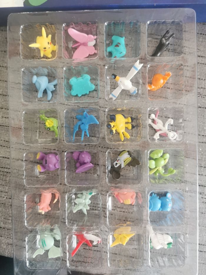 Calendrier de l'avent Pokémon - photo numéro 2