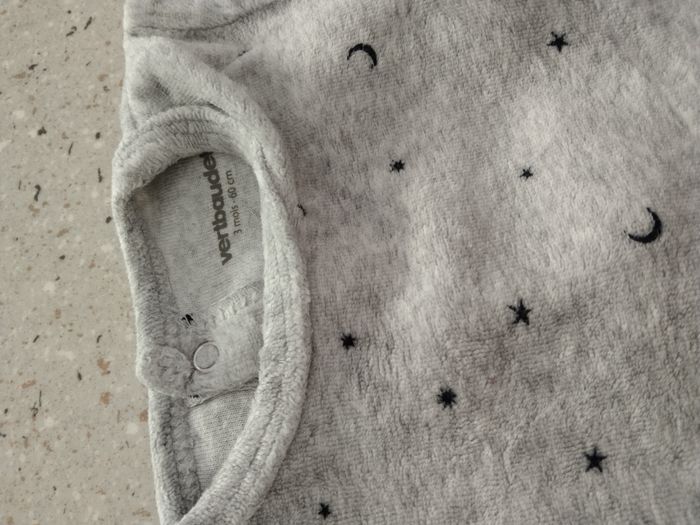 2 pyjamas - photo numéro 2