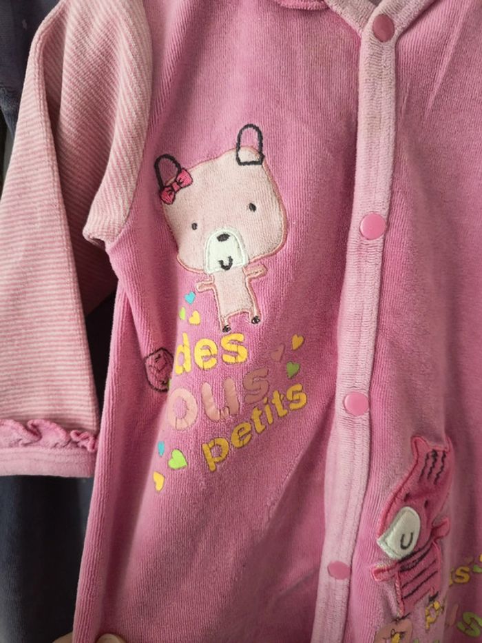 2 pyjamas velours - photo numéro 3