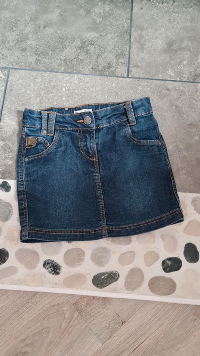 Jupe en jean dpam taille 4 ans