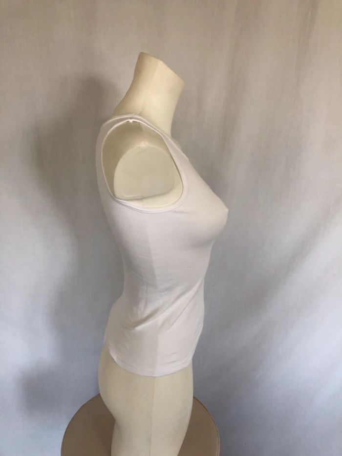 Débardeur blanc coton sans coutures taille 34 très bon état - photo numéro 2