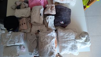 1 mois fille 