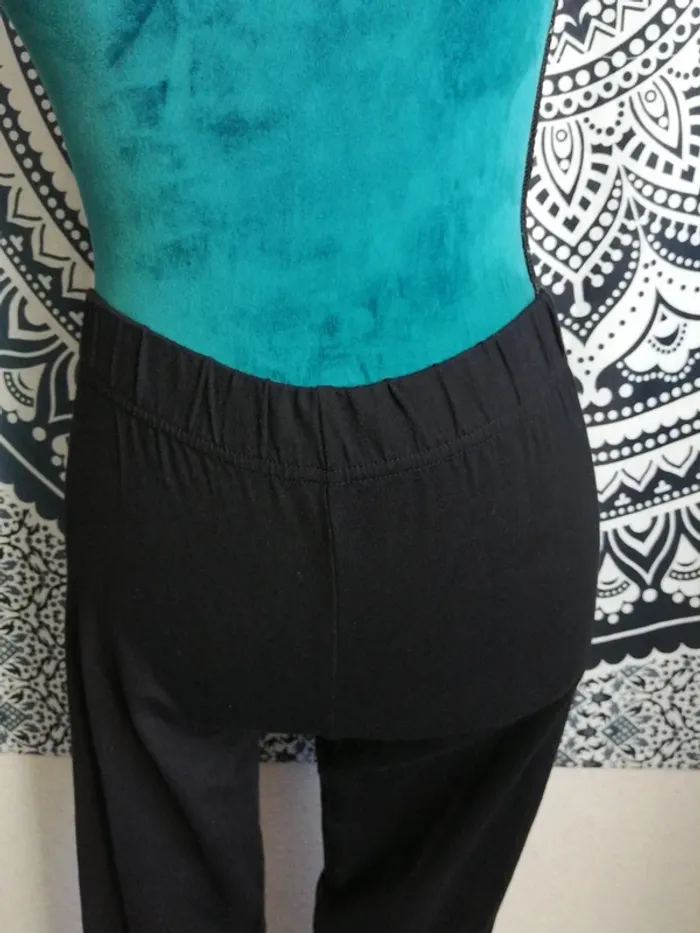 Ensemble de sport legging crop top noir kaki blanc beige / ellesse / (40) - photo numéro 10