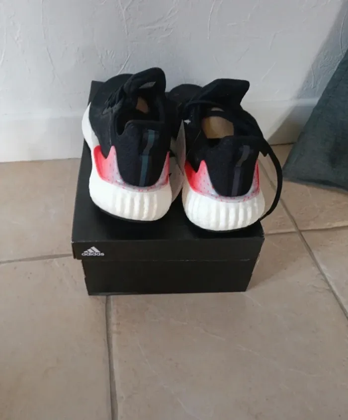 Baskets running Adidas alphaboost - photo numéro 2
