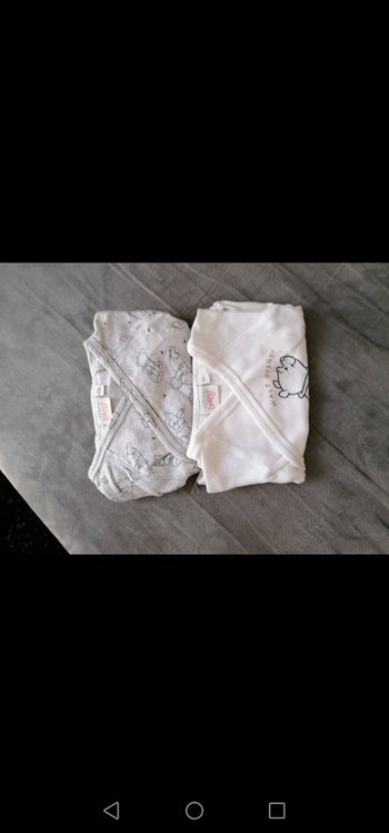 Lot de 2 bodies naissance