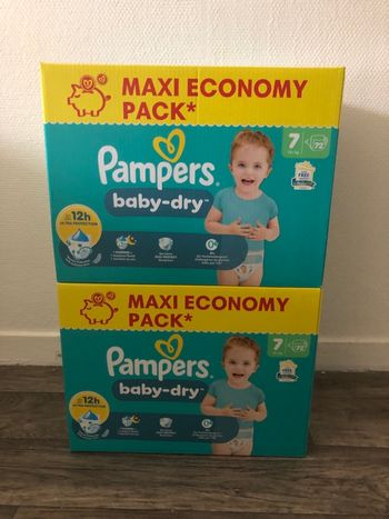 2 carton de couche Pampers taille 7