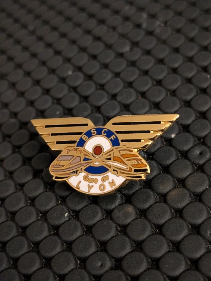 Pin's Bscf Gare de Lyon TGV train