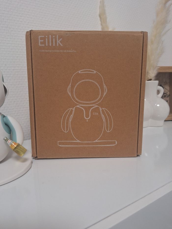 Mini robot de compagnie Eilik energize lab - photo numéro 6
