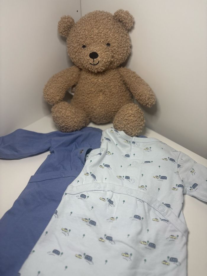 Pyjama 1 mois. - photo numéro 5