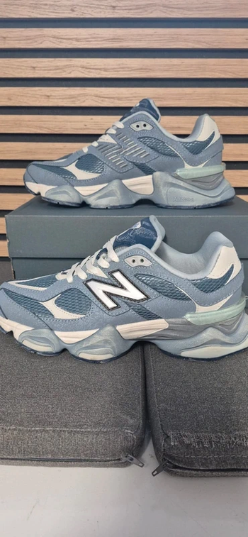New Balance 9060  taille 37