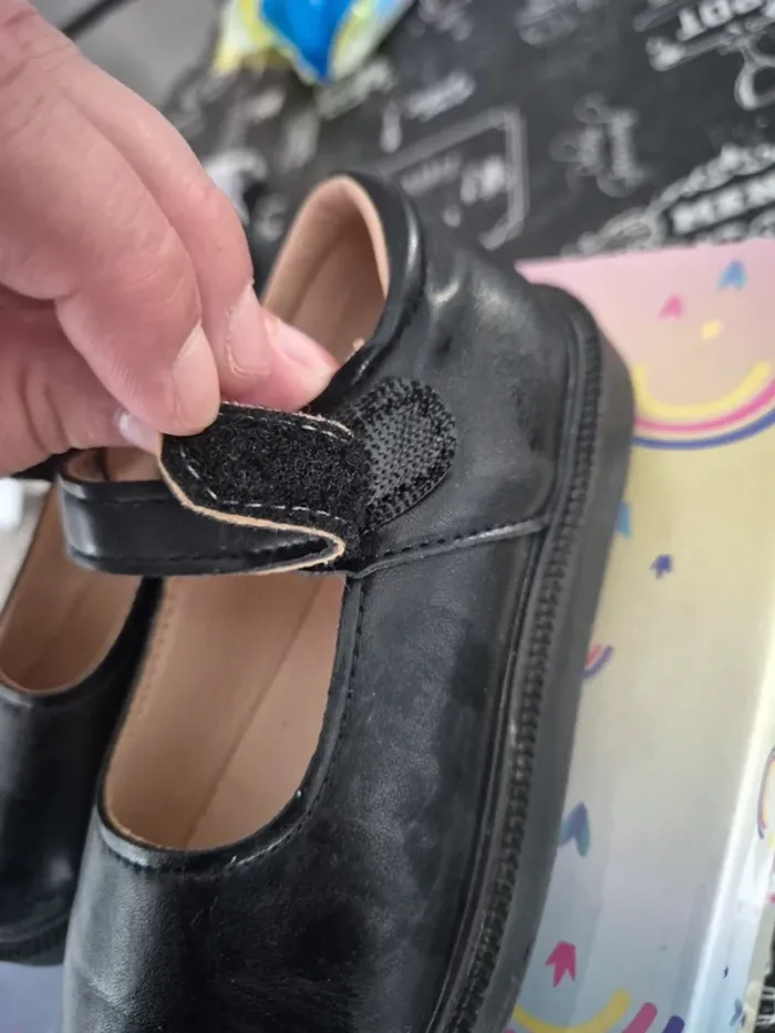 Chaussures 27 - photo numéro 2