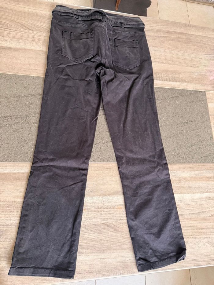 Jean noir - photo numéro 2