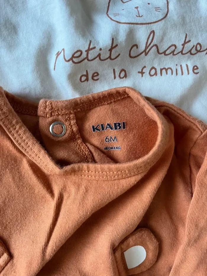 Lot bodies et pyjamas 6 mois - photo numéro 5